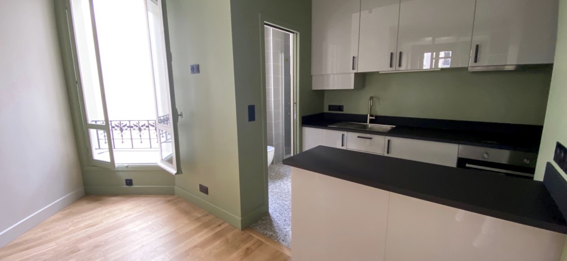 MEUBLÉ – 1 chambre – MARAIS – Paris 3ème  – Rue de Montmorency – 35 m2 – 2e étage sans ascenseur – Loyer charges comprises : 1.800 €