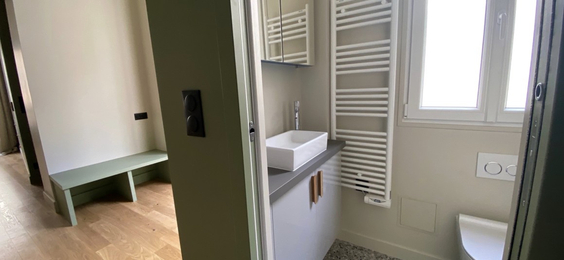 MEUBLÉ – 1 chambre – MARAIS – Paris 3ème  – Rue de Montmorency – 35 m2 – 2e étage sans ascenseur – Loyer charges comprises : 1.800 €