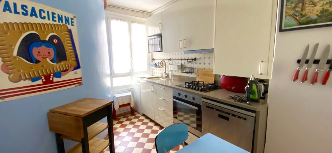 MEUBLÉ – 2 ch + bureau – 90 m2 – Paris 17ème – Rue Labie – 4e étage ascenseur – Metro : Ternes – Argentine – Loyer cc : 2.710 euros cc