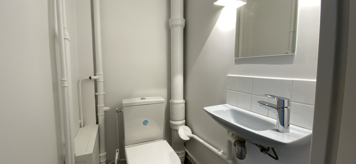 VIDE – 3 ch – 111 m2 – Paris 16e – Village Auteuil – Ave Marechal Lyautey – Balcon – 4e étage ascenseur – Loyer cc : 3.750 €