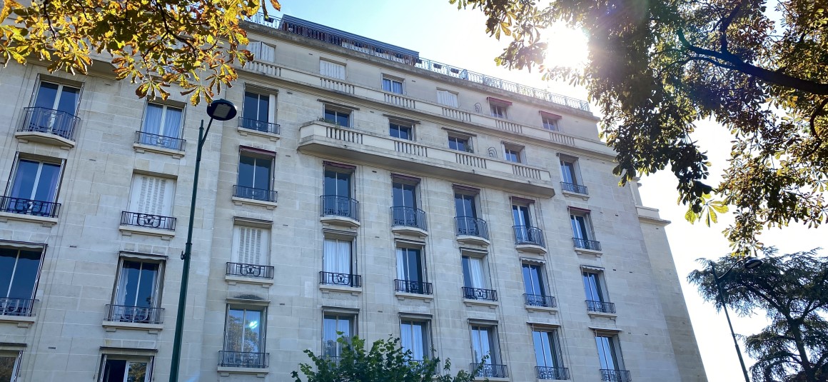 VIDE – 3 ch – 111 m2 – Paris 16e – Village Auteuil – Ave Marechal Lyautey – Balcon – 4e étage ascenseur – Loyer cc : 3.750 €