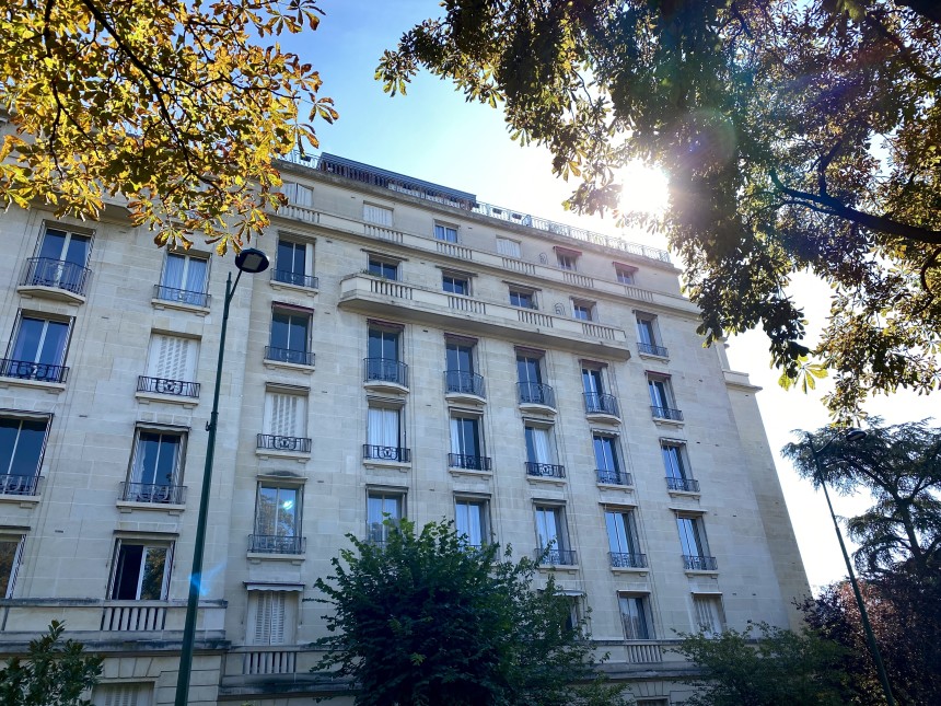 VIDE – 3 ch – 111 m2 – Paris 16e – Village Auteuil – Ave Marechal Lyautey – Balcon – 4e étage ascenseur – Loyer cc : 3.750 €