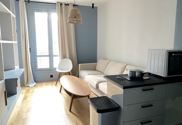 MEUBLÉ – 1 chambre – MARAIS – Paris 3ème – Rue de Montmorency – 30 m2 – 2e étage sans ascenseur – Loyer charges comprises : 1.575 €