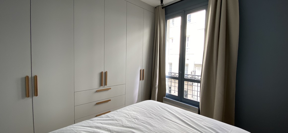 MEUBLÉ – 1 chambre – MARAIS – Paris 3ème – Rue de Montmorency – 30 m2 – 2ème étage sans ascenseur – Loyer charges comprises : 1.575 €
