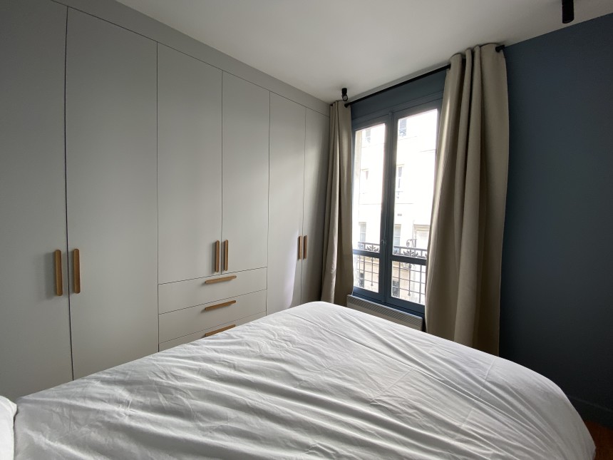 MEUBLÉ – 1 chambre – MARAIS – Paris 3ème – Rue de Montmorency – 30 m2 – 2e étage sans ascenseur – Loyer charges comprises : 1.575 €