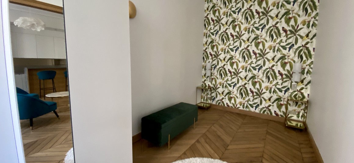 MEUBLÉ – 1ch – Paris 9ème – 47 m2 – Rue de la Grange Batelière – Richelieu Drouot – 3ème étage ascenseur – Loyer cc : 2.200 €