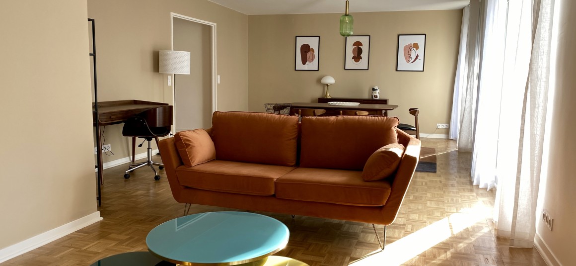 MEUBLÉ – 2 chambres – Paris 16e – Bld de Montmorency – 88 m2 + Balcon 4 m2 – 4e étage avec ascenseur – Loyer cc : 2.950 euros (chauffage et eau chaude collectifs)