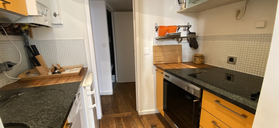 MEUBLÉ – 2 chambres – Paris 2ème – Rue Paul Lelong – 60 m2 – 2ème étage ascenseur – Loyer cc : 2.240 €