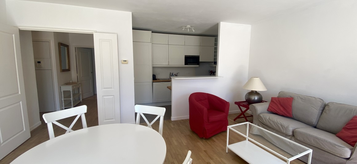 MEUBLÉ – 2 chambres – Boulogne (92) – Rue Marcel Bontemps – 65 m2 + Terrasse 10 m2 – 6e étage ascenseur – Parking en sous-sol –  Loyer cc : 2.300 €