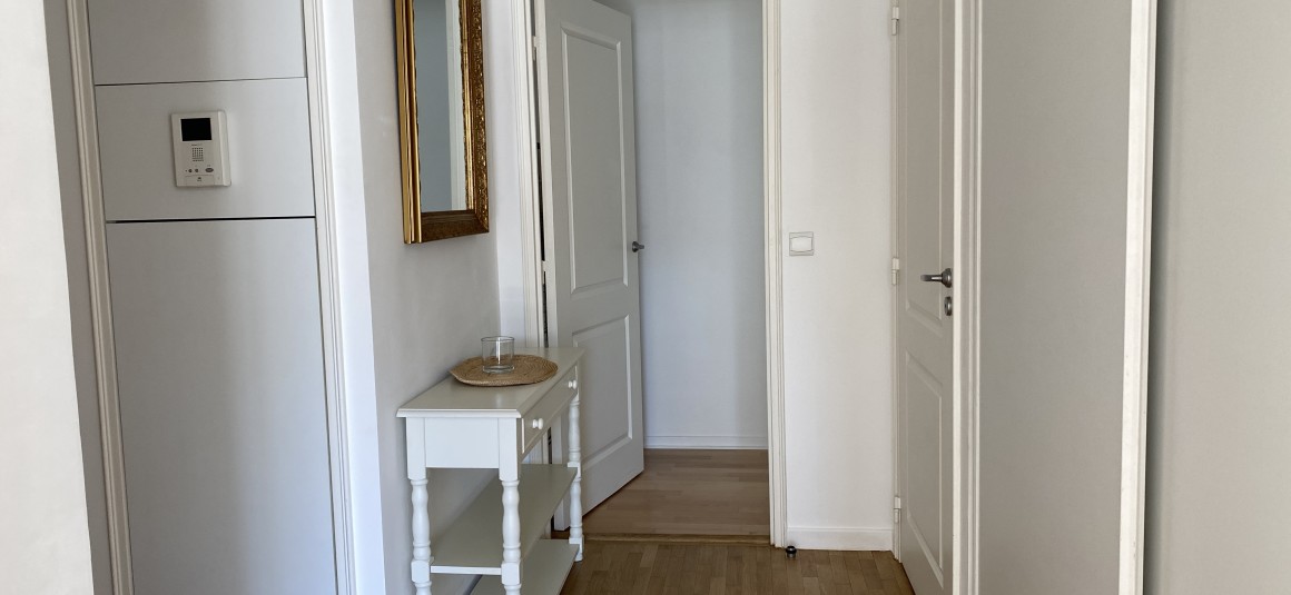 MEUBLÉ – 2 chambres – Boulogne (92) – Rue Marcel Bontemps – 65 m2 + Terrasse 10 m2 – 6e étage ascenseur – Parking en sous-sol –  Loyer cc : 2.300 €