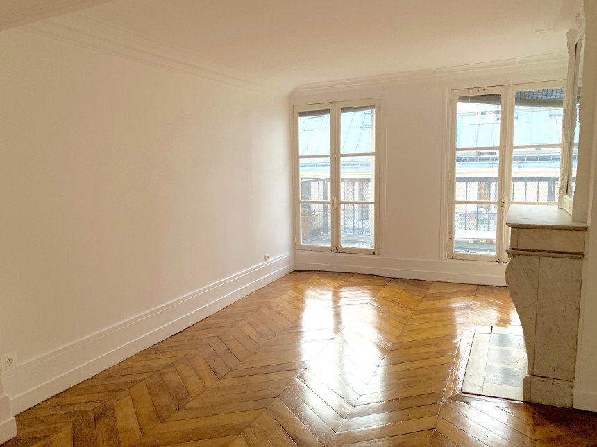 VIDE – 1 ou 2 chambres – 3 pièces – Paris 9e – Sq Montholon – 53 m2 – Terrasse de 10 m2 – 5e étage avec ascenseur – Loyer cc : 1.765 €