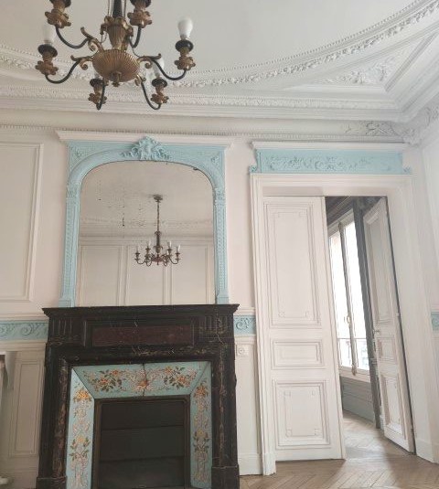 VIDE – 4 pièces – 3 ch – 115 m2 – Paris 15ème – Rue Entrepreneurs – 1er étage ascenseur – Loyer cc : 2.960 euros