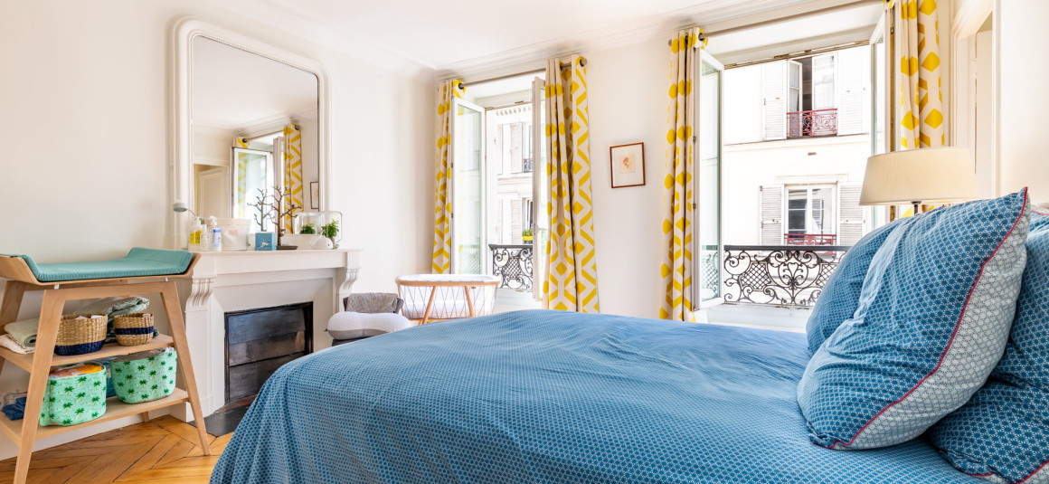 MEUBLÉ – 1 chambre – 3 pièces – Paris 17ème – 58 m2 – Coeur Village Batignolles – Rue Legendre – 3e étage avec ascenseur – Loyer charges comprises : 2.250 euros