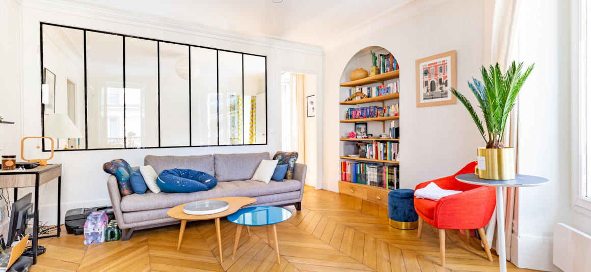 MEUBLÉ – 1 chambre – 3 pièces – Paris 17ème – 58 m2 – Coeur Village Batignolles – Rue Legendre – 3e étage avec ascenseur – Loyer charges comprises : 2.250 euros