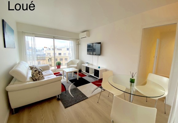 MEUBLÉ – 1 chambre + bureau + Balcon – 50 m2 – refait neuf – Paris 8e (17eme) – Ave de Wagram – 7ème étage ascenseur – Climatisé – Loyer cc : 2.100 euros