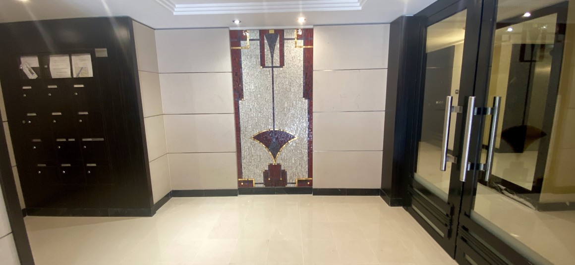 MEUBLÉ – 1 chambre – 47 m2 + 2 balcons 10 m2 – Paris 15 –  Rue St Charles – 4e avec ascenseur – Loyer cc : 1.880 €