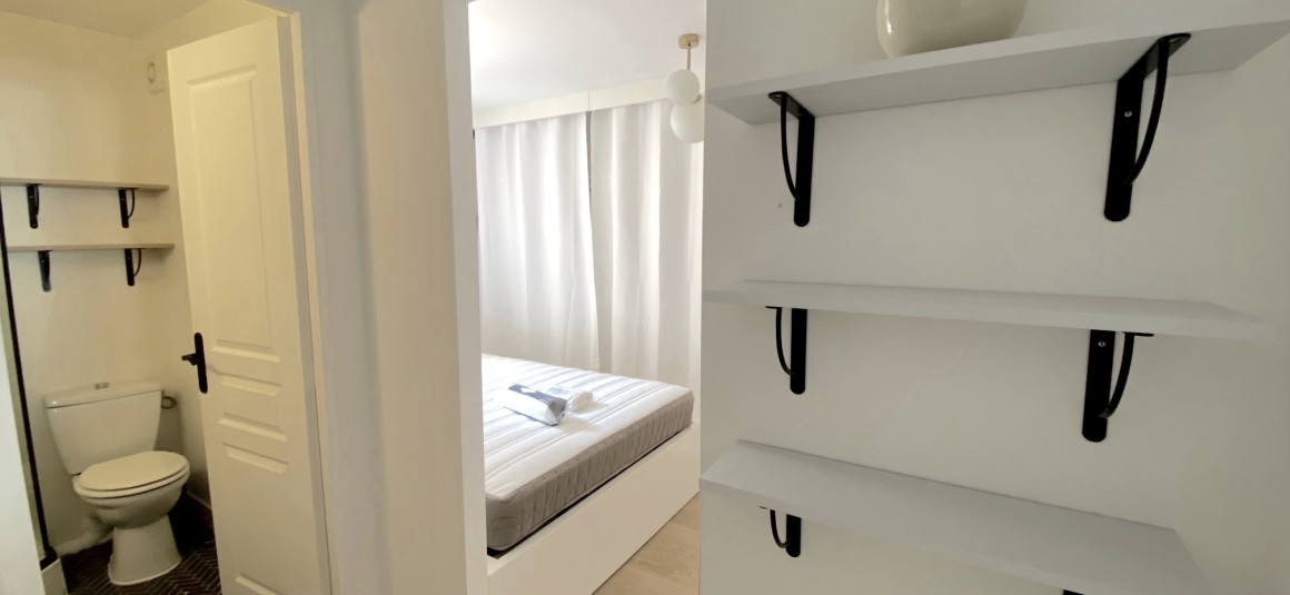 MEUBLÉ – 1 chambre – 37,1 m2 – Paris 17ème – Rue des Acacias – 1er étage sans ascenseur –  Loyer charges comprises : 1.500 €