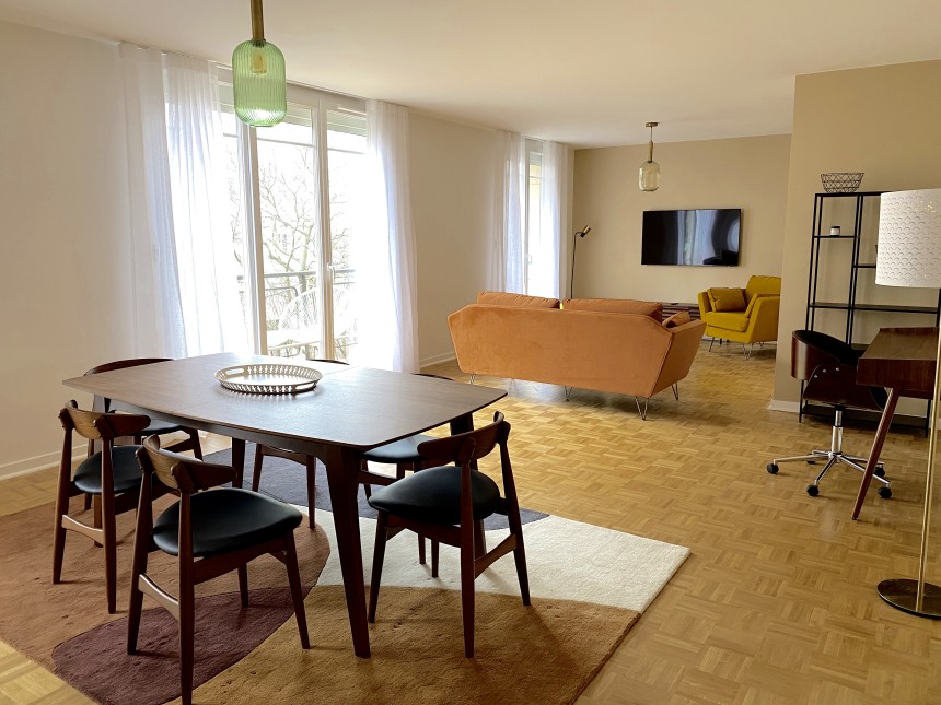 MEUBLÉ – 2 chambres – Paris 16e – Bld de Montmorency – 88 m2 + Balcon 4 m2 – 4e étage avec ascenseur – Loyer cc : 2.950 euros (chauffage et eau chaude collectifs)