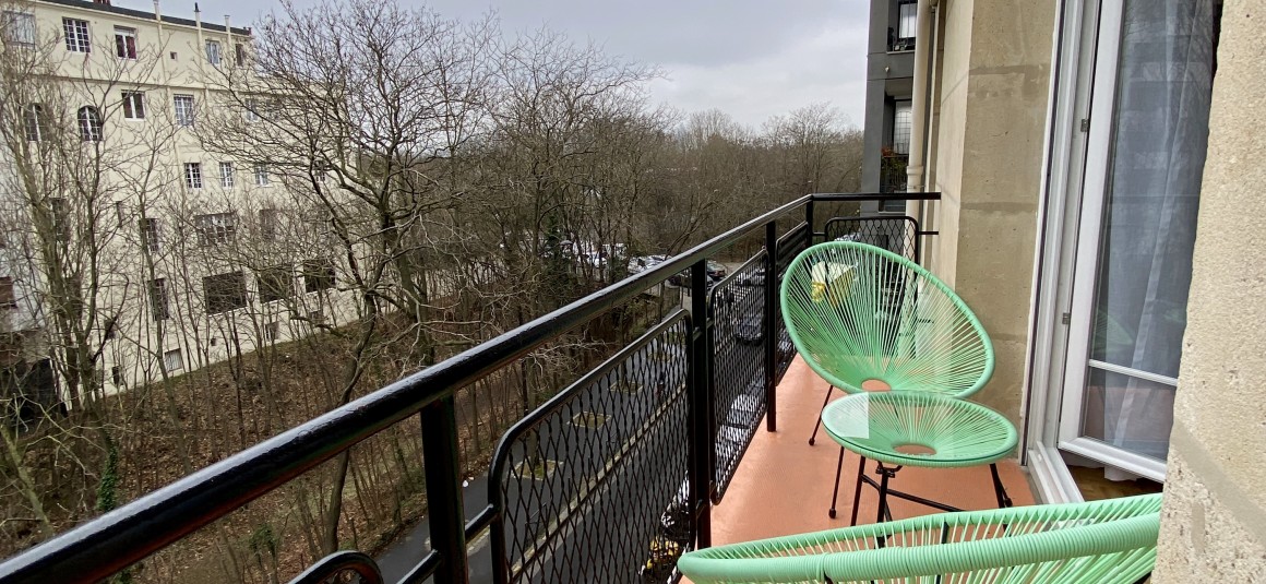 MEUBLÉ – 2 chambres – Paris 16e – Bld de Montmorency – 88 m2 + Balcon 4 m2 – 4e étage avec ascenseur – Loyer cc : 2.950 euros (chauffage et eau chaude collectifs)