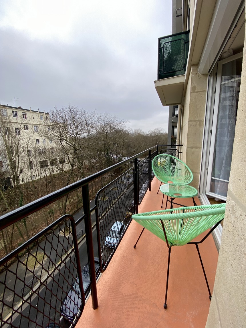 MEUBLÉ – 2 chambres – Paris 16e – Bld de Montmorency – 88 m2 + Balcon 4 m2 – 4e étage avec ascenseur – Loyer cc : 2.950 euros (chauffage et eau chaude collectifs)