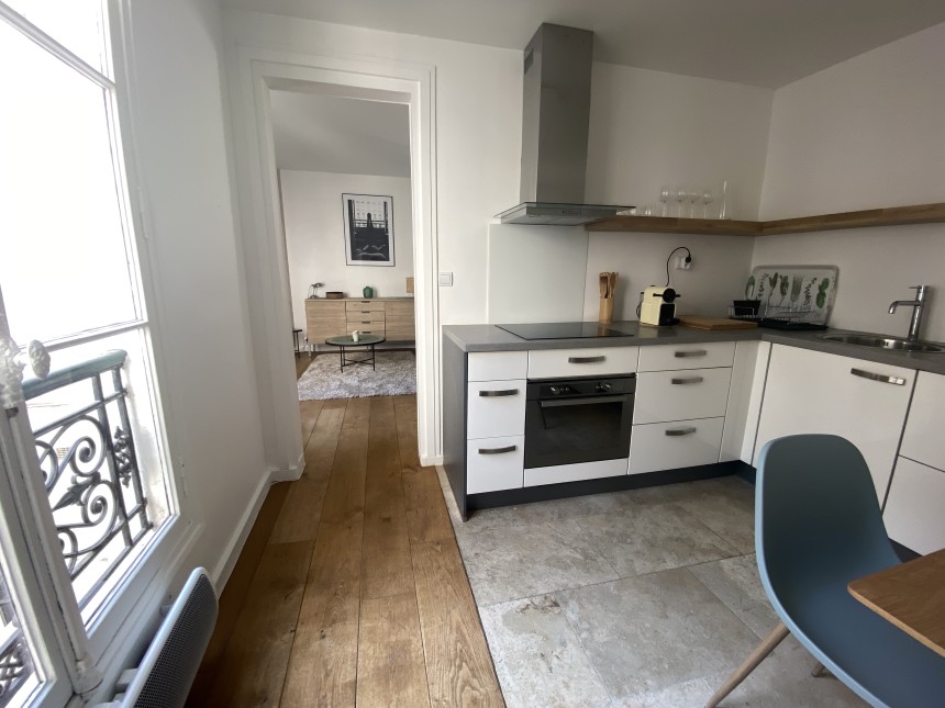 MEUBLÉ – 1 chambre – Paris 1er – Marché St Honoré – 35,5 m2 – 4ème étage avec ascenseur sur cour – loyer cc : 1.700 €