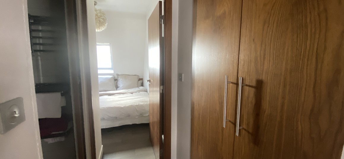 MEUBLÉ – 1 chambre –  Paris 17ème – 37 m2 au sol – Avenue de Wagram – Ternes – 6ème étage avec ascenseur – Loyer cc : 1.820 € Internet inclus