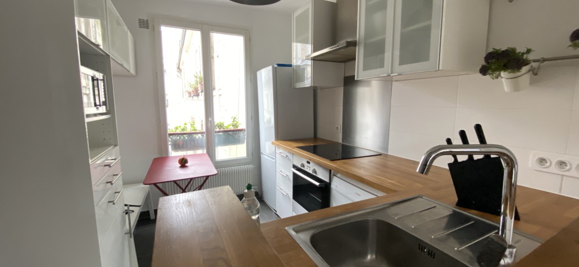 MEUBLÉ – 2 chambres – 53 m2 – Paris 9ème – Cité Trévise – 4ème étage sans ascenseur – Loyer charges comprises : 1.950 €