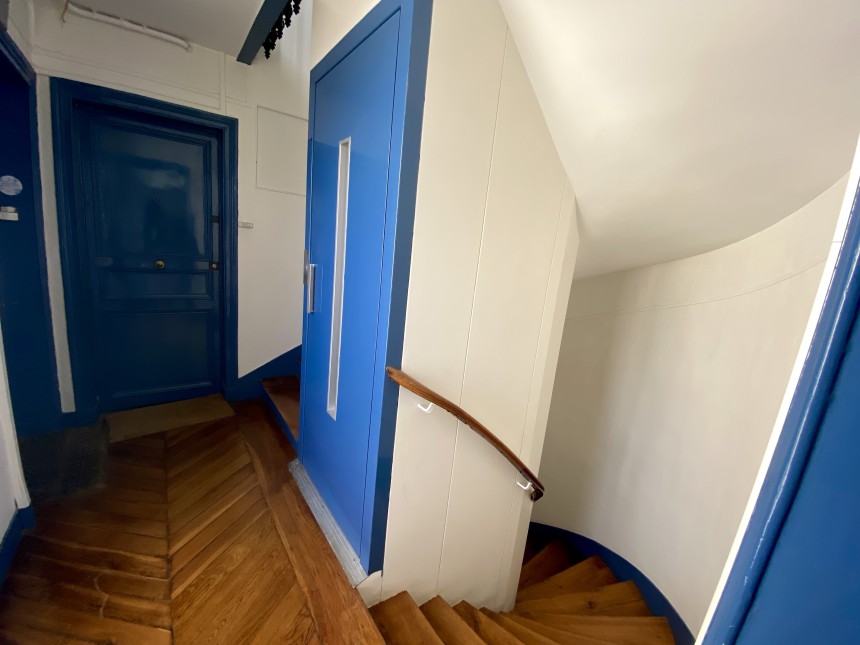 MEUBLÉ – 1 chambre – 32,2 m2 – Paris 9e – Rue J B Pigalle – 5ème étage ascenseur – Loyer cc : 1.320 €