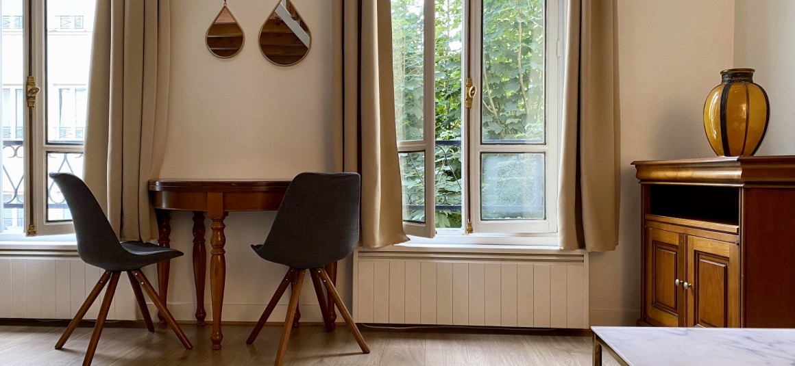 MEUBLÉ – 1 chambre – 43 m2 – Paris 17e – Rue des Acacias – 3e étage avec ascenseur  – Loyer cc : 1.500 €