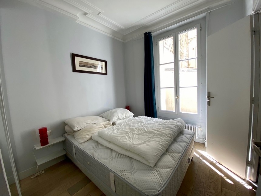 MEUBLÉ – 1 chambre – Paris 17 – Quartier Poncelet – Rue Saussier Leroy – 32 m2 – 1er étage sans ascenseur – Loyer : 1.350 € cc