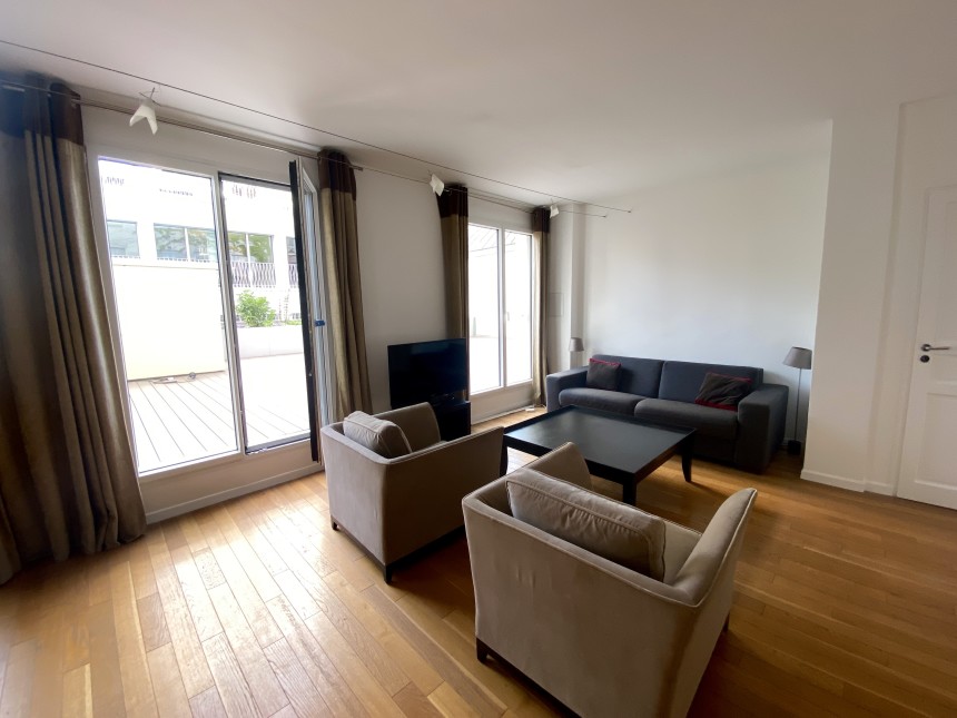 MEUBLÉ – 1 chambre – Paris 15ème – Bld Pasteur – 71m2 + grande terrasse environ 25 m2 –  1er étage avec ascenseur – Loyer cc : 2.190 euros (chauffage eau chaude collectif)