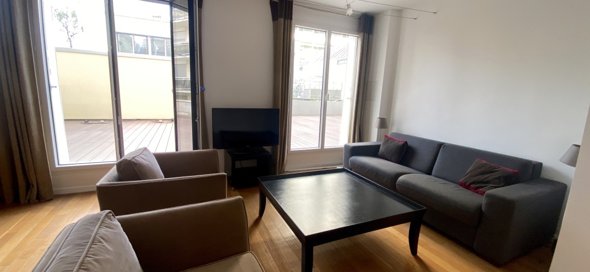 MEUBLÉ – 1 chambre – Paris 15ème – Bld Pasteur – 71m2 + grande terrasse environ 25 m2 –  1er étage avec ascenseur – Loyer cc : 2.190 euros (chauffage eau chaude collectif)