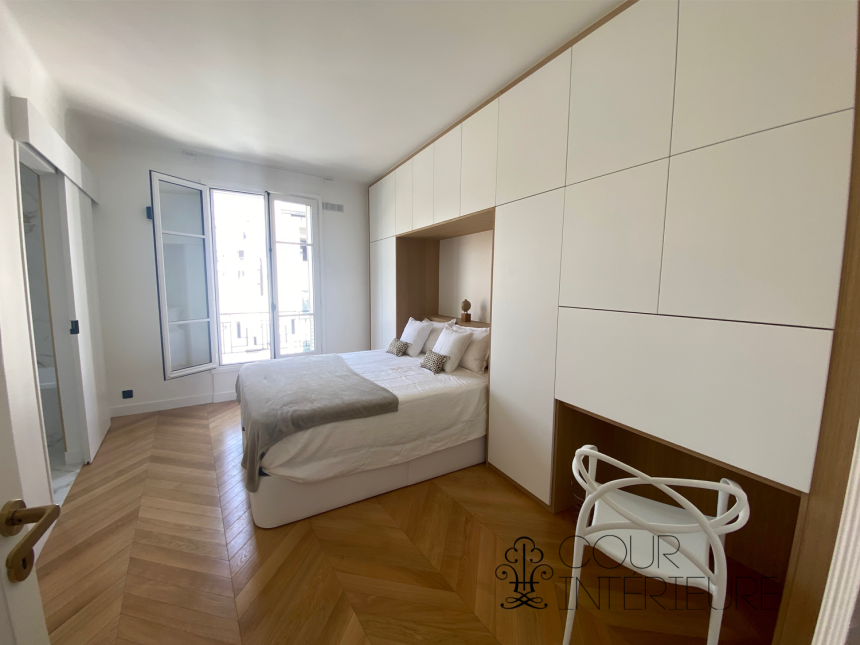 MEUBLÉ – EXCEPTIONNEL – 1ère LOCATION – RÉFECTION HAUT DE GAMME – 2 chambres – 98 m2 – Paris 6ème – Jardin du Luxembourg – Rue Boissonade – 3ème étage ascenseur – Loyer charges comprises : 4.300 euros (chauffage et eau chaude centrals inclus et Internet inclus)