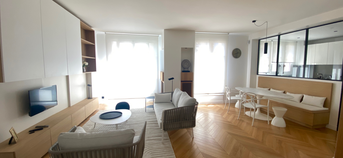 MEUBLÉ – EXCEPTIONNEL – 1ère LOCATION – RÉFECTION HAUT DE GAMME – 2 chambres – 98 m2 – Paris 6ème – Jardin du Luxembourg – Rue Boissonade – 3ème étage ascenseur – Loyer charges comprises : 4.300 euros (chauffage et eau chaude centrals inclus et Internet inclus)