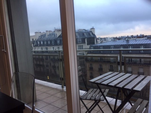 MEUBLÉ – 1 chambre – 50 m2 – Paris 8e (limite 17e) – Avenue de Wagram – 7eme étage ascenseur – Loyer charges comprises : 2.130 €  (chauff.central)