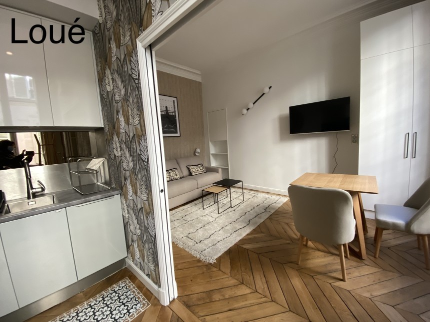 MEUBLÉ – STUDIO spacieux – 26,17 m2 – Paris 9ème – Rue de la Grange Batelière – Richelieu Drouot – 3e étage avec ascenseur – Loyer cc : 1.350 €