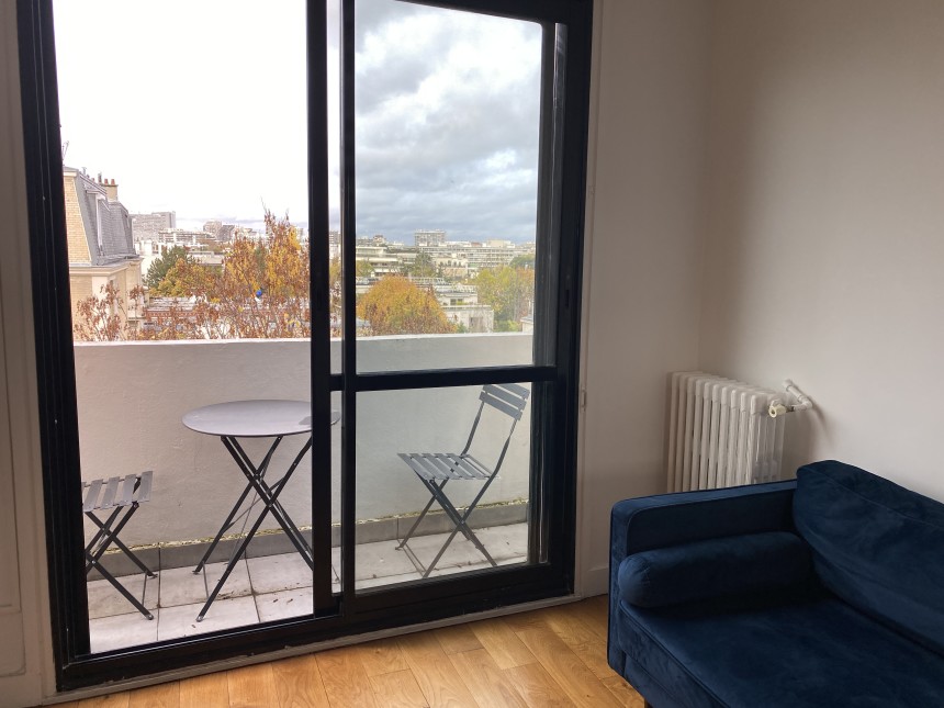 MEUBLÉ – 1 chambre – 35,57 m2 – Neuilly sur Seine – Rue Perronet – 6e étage avec ascenseur – Loyer charges comprises : 1.580 € (chauffage central)