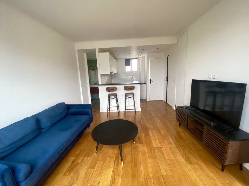 MEUBLÉ – 1 chambre – 35,57 m2 – Neuilly sur Seine – Rue Perronet – 6e étage avec ascenseur – Loyer charges comprises : 1.580 € (chauffage central)