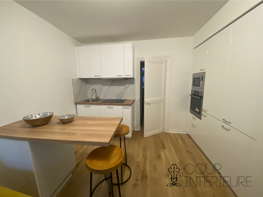 MEUBLÉ – 1 chambre – Neuilly (92) – Rue Longchamps – 35,4 m2 – 1er étage – Loyer charges comprises : 1.550 euros