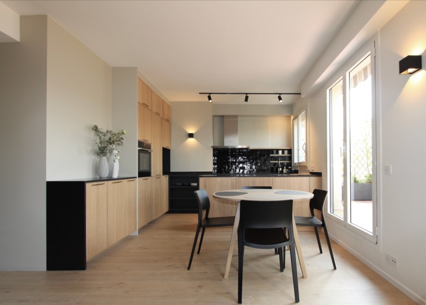 MEUBLÉ – 1 chambre – 55 m2 + Grande terrasse 21 m2 – Paris 17ème – Rue des Ternes – 6ème étage ascenseur – Loyer charges comprises : 2.790 € (chauffage et eau chaude compris et internet compris) – Possibilité parking en sus