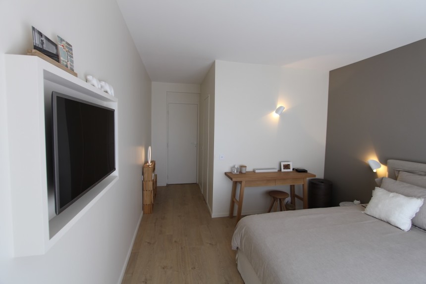 MEUBLÉ – 1 chambre – 55 m2 + Grande terrasse 21 m2 – Paris 17ème – Rue des Ternes – 6ème étage ascenseur – Loyer charges comprises : 2.790 € (chauffage et eau chaude compris et internet compris) – Possibilité parking en sus