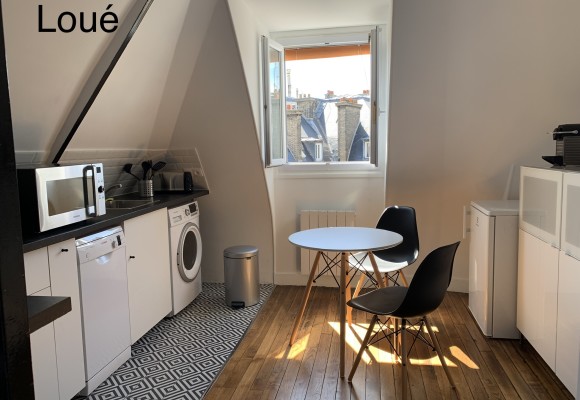 MEUBLÉ – 1 chambre – Paris 17e – Pereire – rue Prony – 33 m2 au sol – 7e et dernier étage avec ascenseur  – Loyer charges comprises : 1.350 €