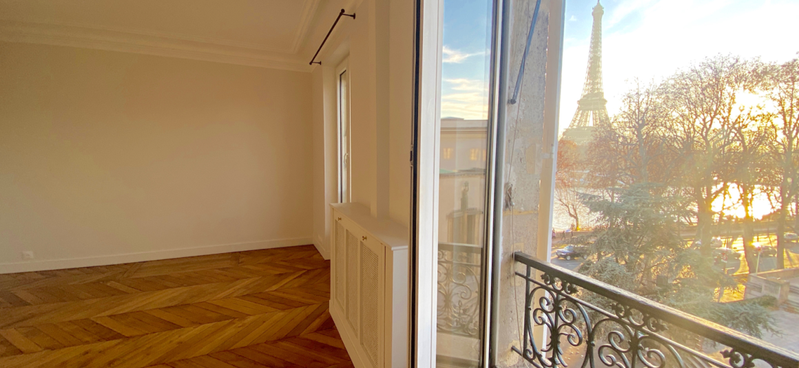LOCATION VIDE – RÉFECTION TOTALE – VUE TOUR EIFFEL – 2 chambres – Paris 16ème – ALMA MARCEAU – 75 m2 – 4ème étage avec ascenseur – Loyer charges comprises : 3.000 € (dont 250 € provisions pour charges) PARKING dans l’impasse compris