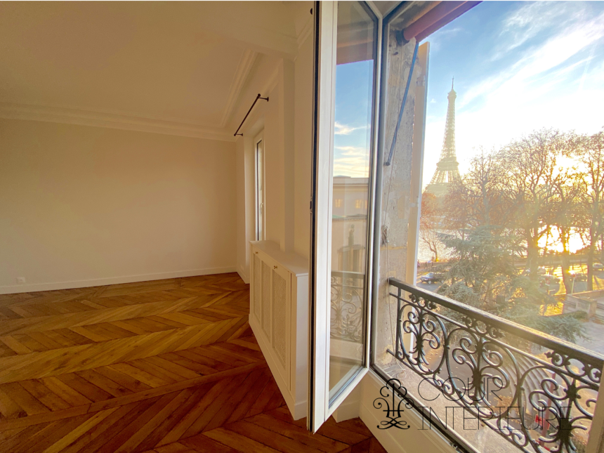 LOCATION VIDE – RÉFECTION TOTALE – VUE TOUR EIFFEL – 2 chambres – Paris 16ème – ALMA MARCEAU – 75 m2 – 4ème étage avec ascenseur – Loyer charges comprises : 3.000 € (dont 250 € provisions pour charges) PARKING dans l’impasse compris