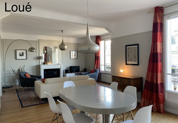 MEUBLÉ – 2 chambres + 1 bureau – Paris 17e – Quartier LEVIS – 107 m2 avec balcon / terrasse – 7ème étage ascenseur – Loyer cc : 3.700 euros