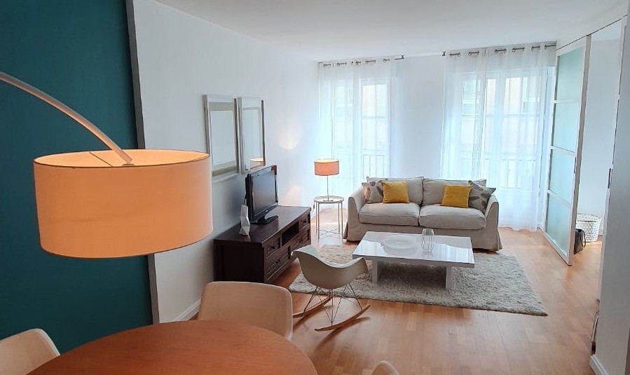 MEUBLÉ – 1 chambre – Paris 1er – Rue Hérold – 58 m2 – 2ème étage avec ascenseur – Loyer charges comprises : 2.250 €