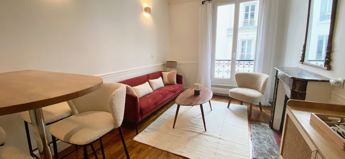 MEUBLÉ – 1 chambre – Paris 17ème – Batignolles – Rue Clairaut – 35 m2 – 4ème étage sans ascenseur – Loyer charges comprises : 1.400 euros