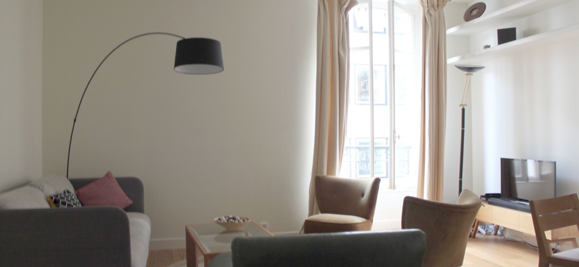 MEUBLÉ – 1 chambre – 46 m2 – Paris 16ème – KLEBER – Rue Dumont d’Urville – 2ème étage sans ascenseur – Loyer charges comprises : 1.972 euros (internet inclus)
