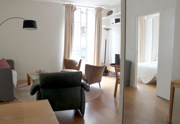 MEUBLÉ – 1 chambre – 46 m2 – Paris 16ème – KLEBER – Rue Dumont d’Urville – 2ème étage sans ascenseur – Loyer charges comprises : 1.972 euros (internet inclus)