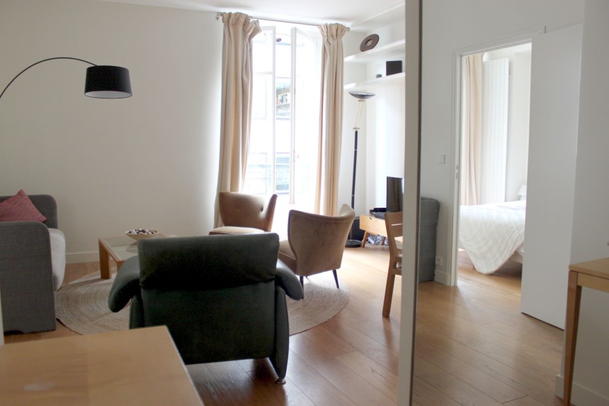 MEUBLÉ – 1 chambre – 46 m2 – Paris 16ème – KLEBER – Rue Dumont d’Urville – 2ème étage sans ascenseur – Loyer charges comprises : 1.972 euros (internet inclus)